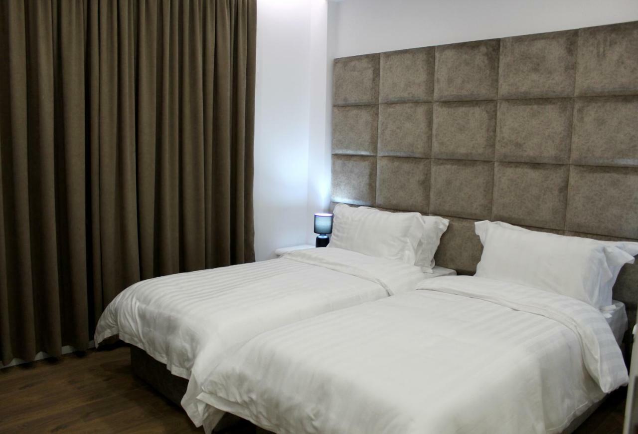Ramel Hotel ティラナ エクステリア 写真