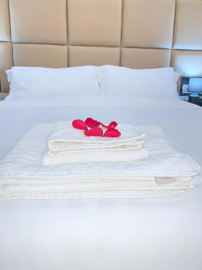Ramel Hotel ティラナ エクステリア 写真